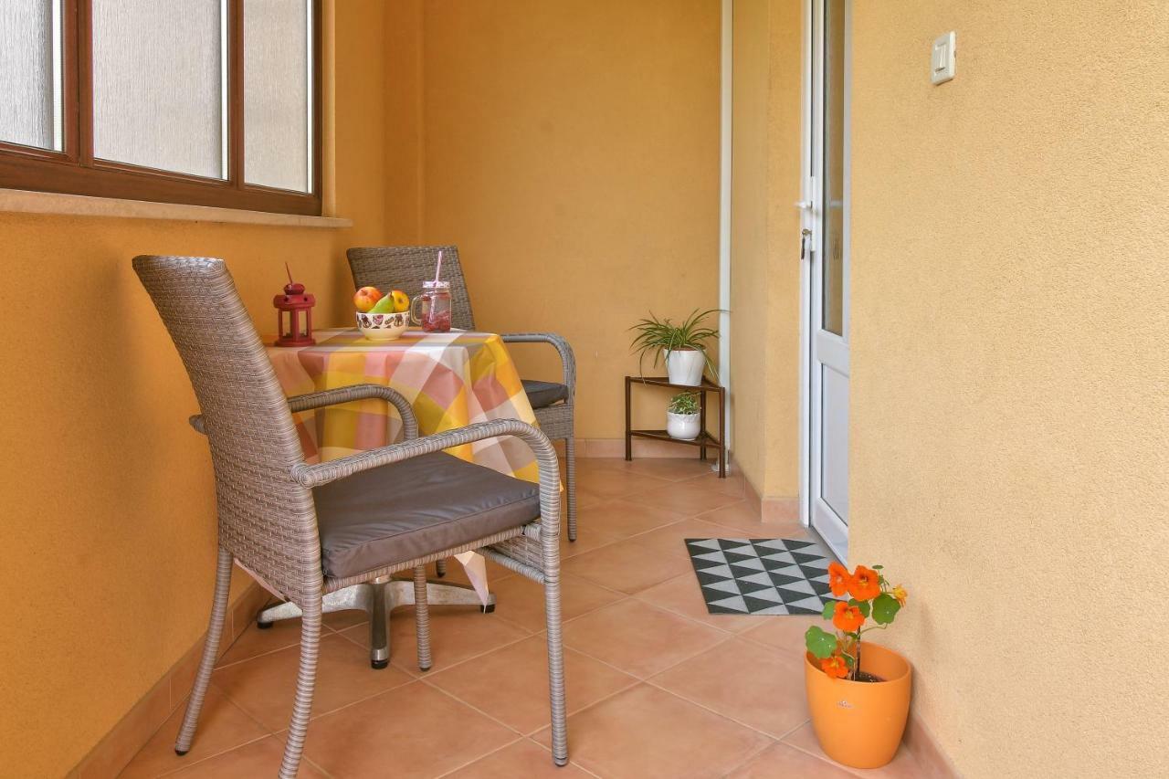 Apartment Borik Pula Exterior foto